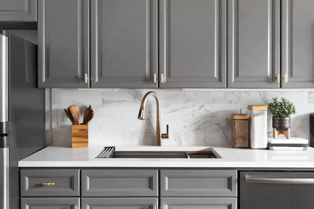 modern-kitchen-sink-and-dishwasher-kitchen