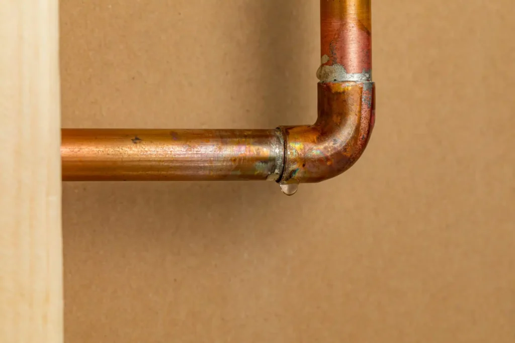 Leaking-Water-Pipes-scaled