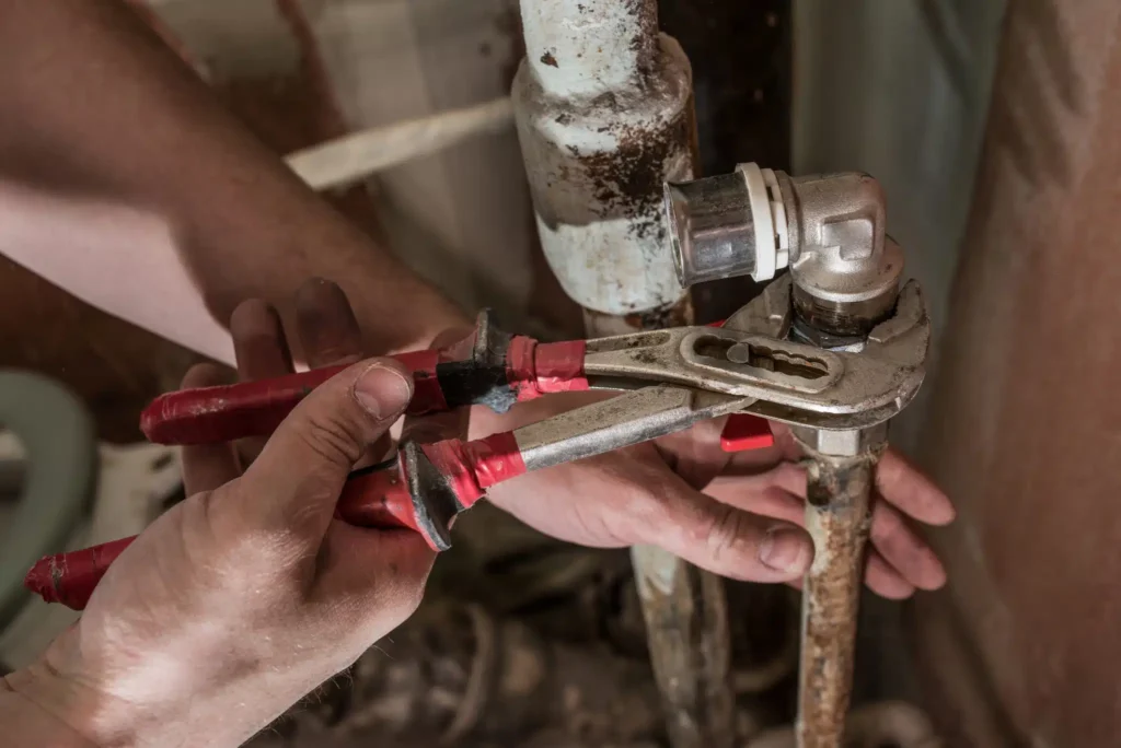 low-water-pressure-corroded-pipe-scaled