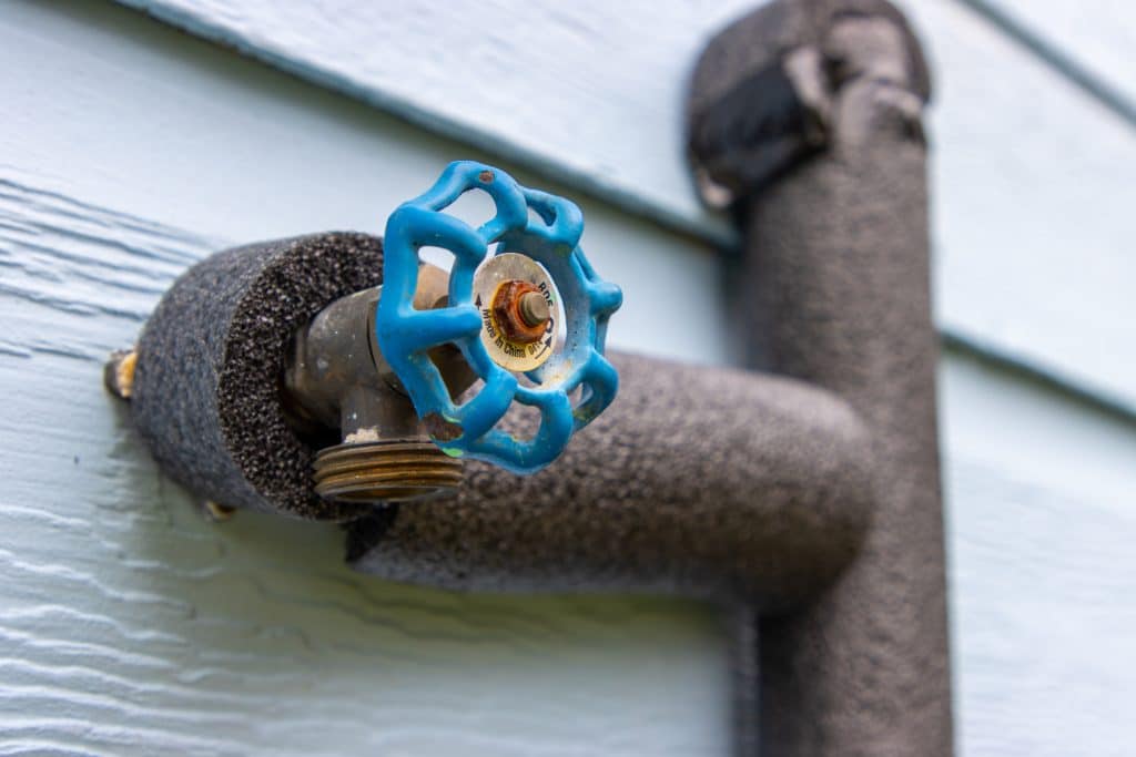Pipe insulation